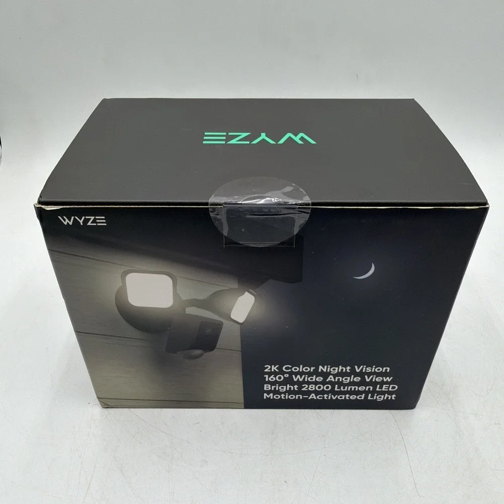 WYZE Wired Outdoor Wi-Fi Floodlight v2 Home Security Camera 2K Video BLACK